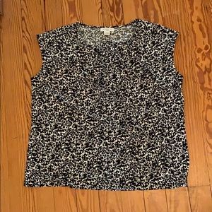 Black and white marble blouse with key hole